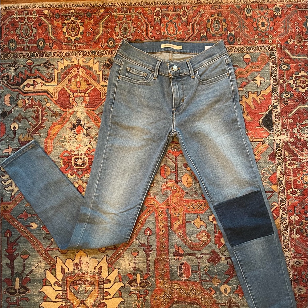 LEVIS 710 SUPER SKINNY JEANS